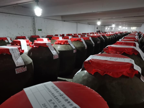 权威认证 | 百年糊涂年份酒率先通过年份酒“新标准”认证，品质再获行业认可
